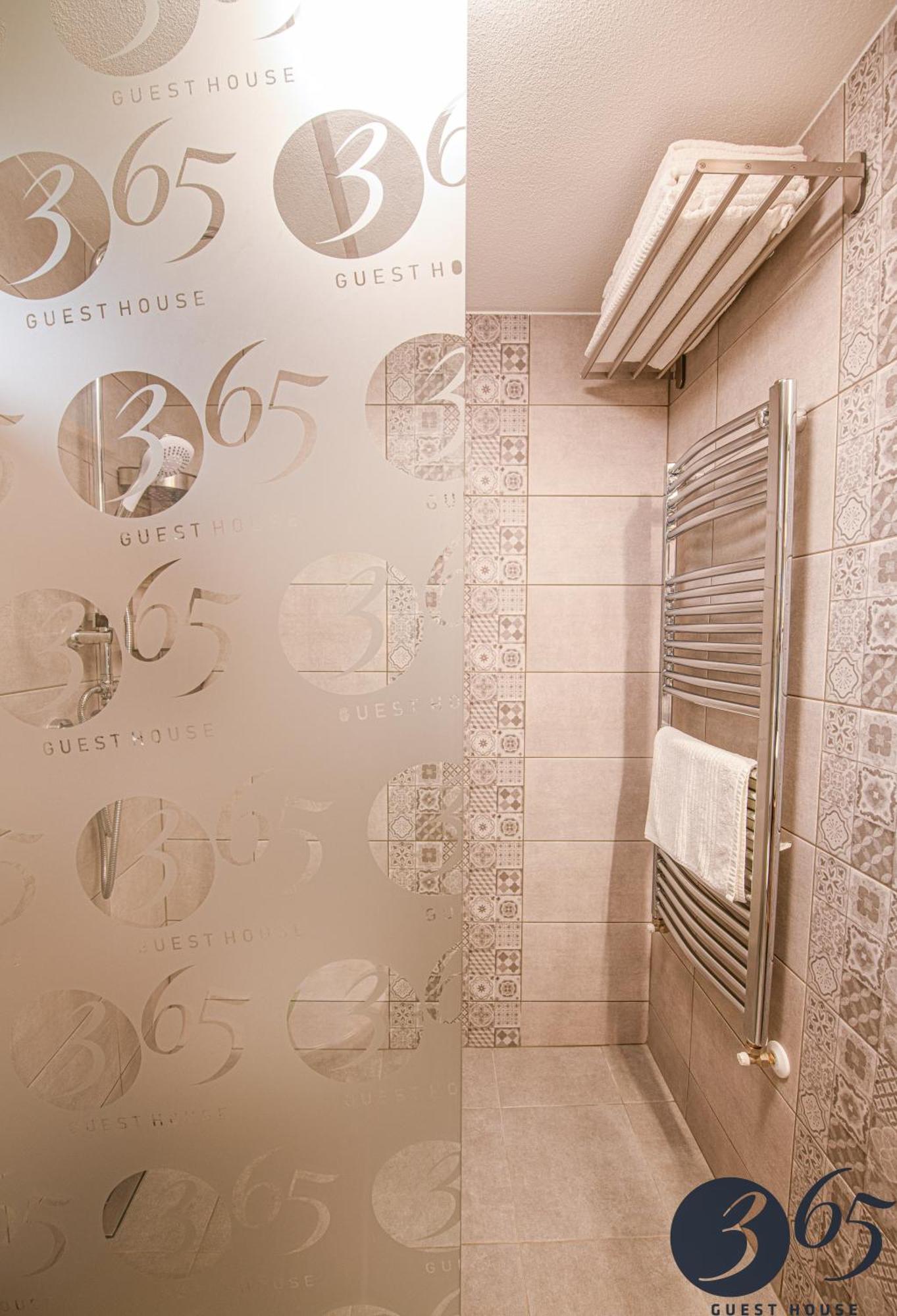 365 Guest House Хунедоара Экстерьер фото