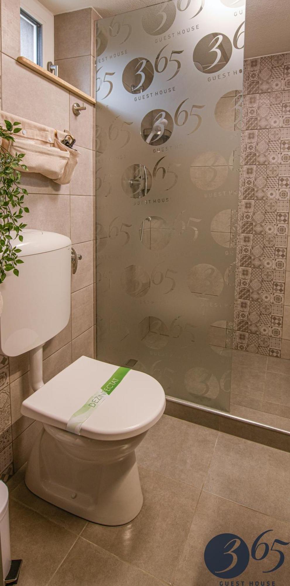 365 Guest House Хунедоара Экстерьер фото